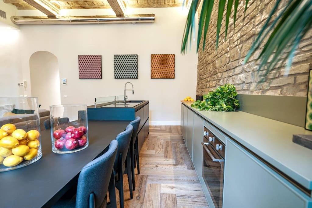 Palazzo Dei Signori Lux Design Loft Apt With View * Florence